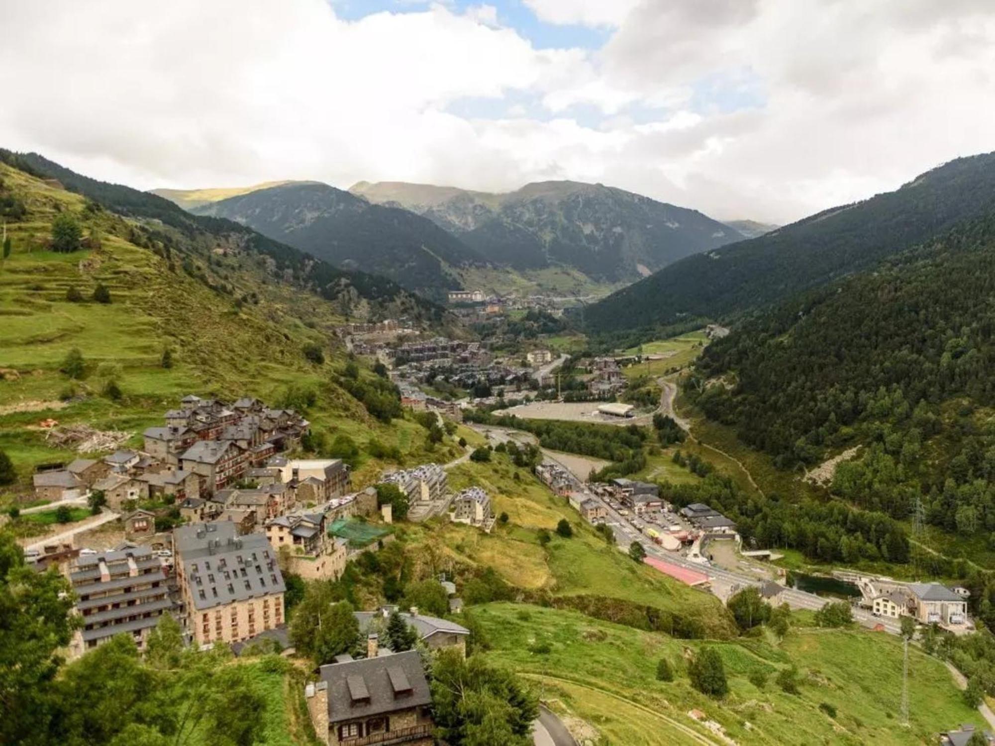 Apartaments Turistics Natural Suites Manzano 3000 帕斯底拉卡萨 外观 照片